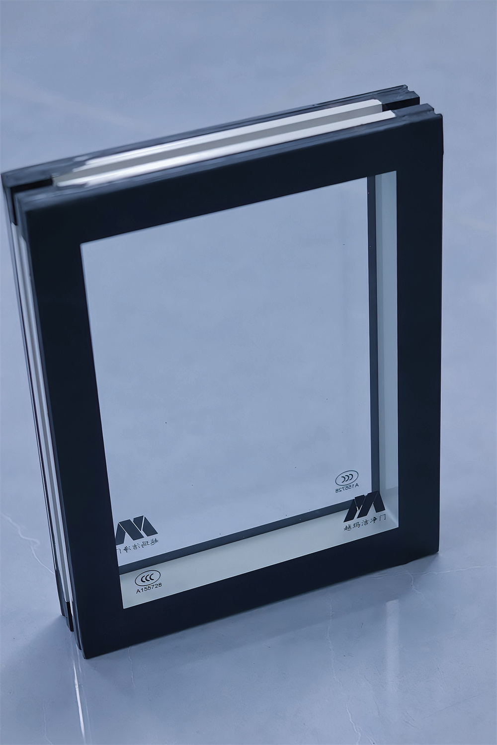 Double-glazed flush window cross-section with desiccant and 3C safety glass
